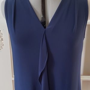 Ladies sleeveless top. Size large.